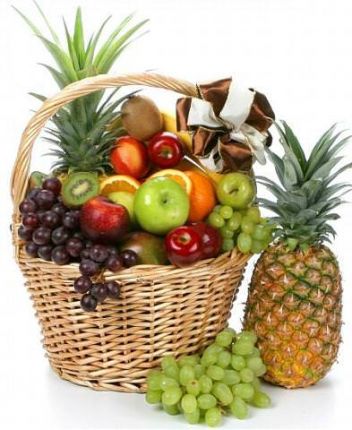 Корзина " Ананасовое счастье" - купить фруктовую корзину с ананасом и бананами с доставкой в по Верхотурью